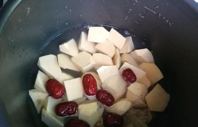 便秘|便秘最怕它,被称为“肠道通便器”,早晚吃点,排出宿便,腰细了