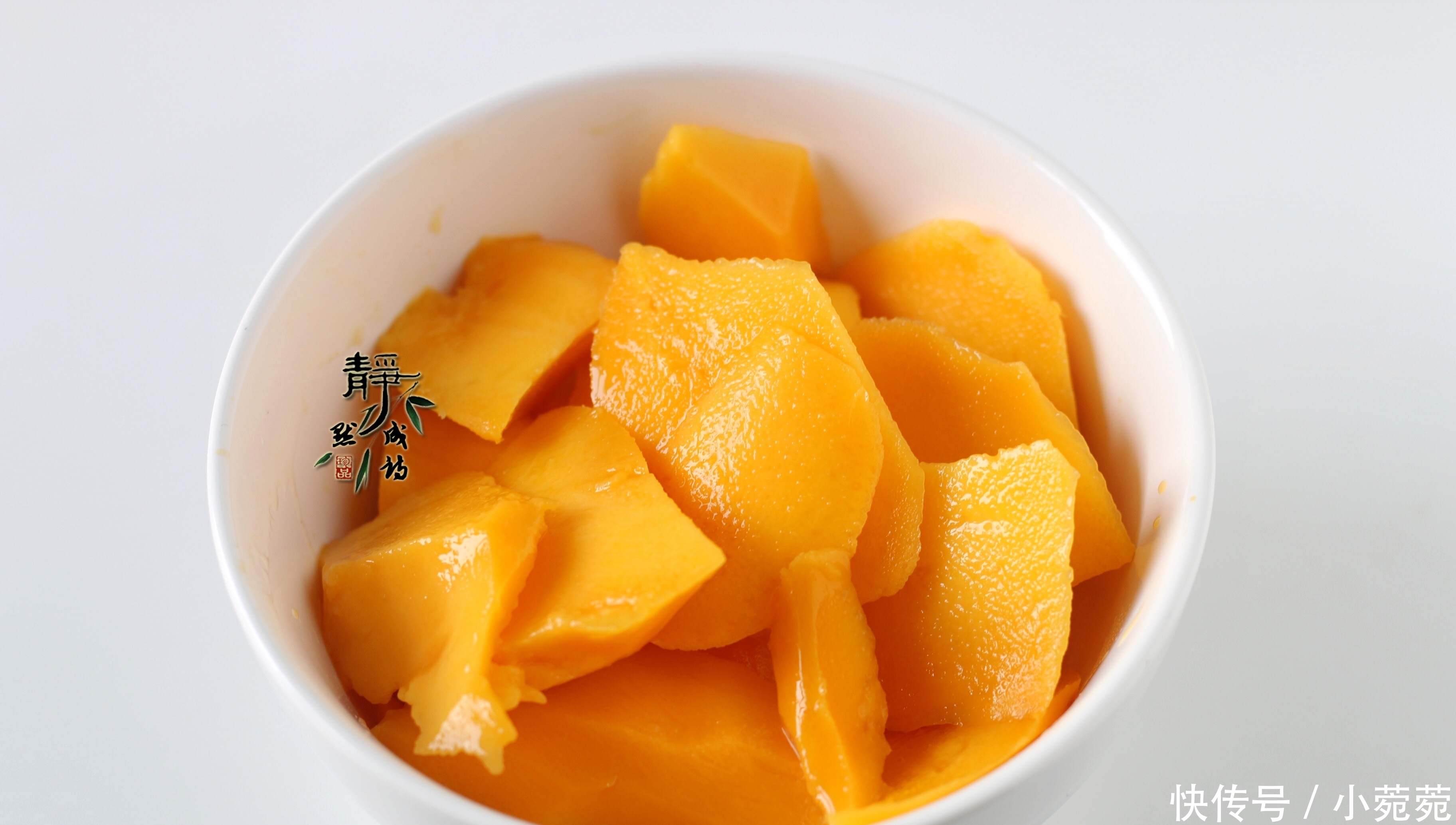 春天烂大街的水果,十块钱两三个,美女们如此吃,胜过百元面膜