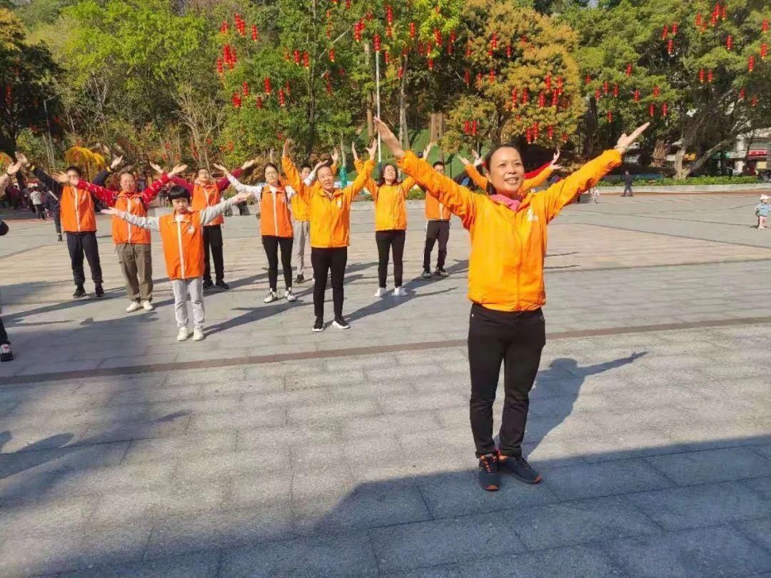 老年|多图+视频来袭！这场精彩快闪在江门多地上演，你遇到了吗？