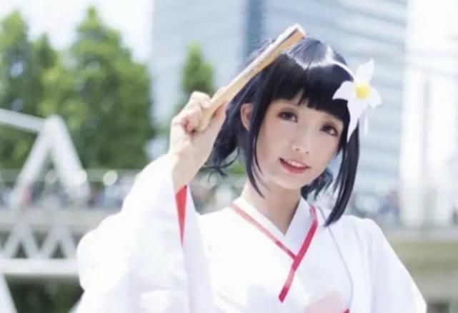 发型|雏田cosplay只看身材脸看起来倒是正常,发型就有些不够还原