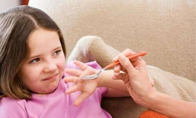 降低|药再苦，家长也不能用这些方法喂药，不然会大大降低药效