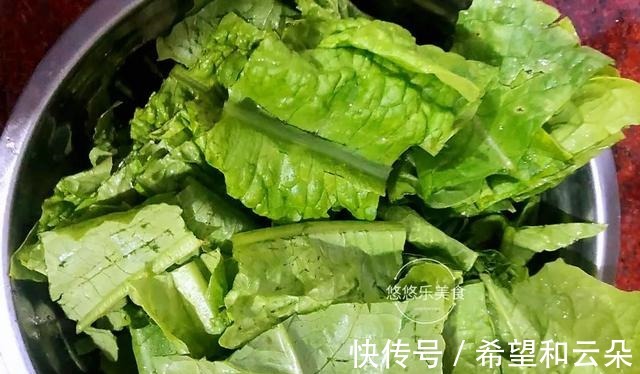 低脂低卡的蔬菜，加入它，大火一炒，清脆爽口，满满的维生素！