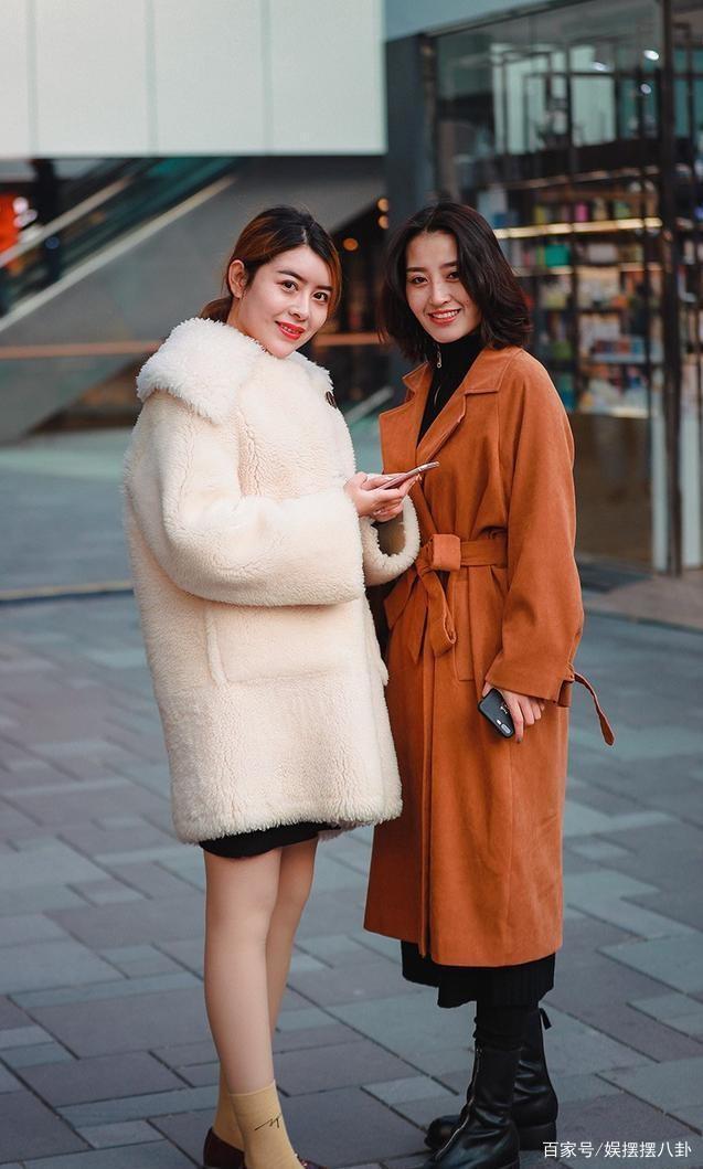 美女|街拍美女风狂雨骤时立得定,才是脚跟!