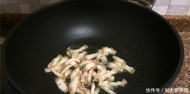 今天做道下饭菜韭菜炒豆干,鲜香美味,Q弹有嚼劲,超级下饭