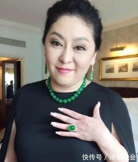 心头好 向太的奢华“珠宝收藏”,8600万项链是日常,这应该是鸡蛋