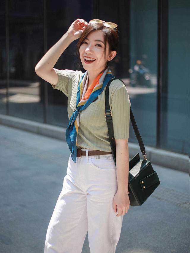 气质|论气质穿搭技巧,可以参考这位时尚博主,不光时髦简约,还很实用