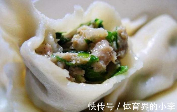 调肉馅时,500克肉放多少水?分享正确做法,饺子饱满多汁不干柴
