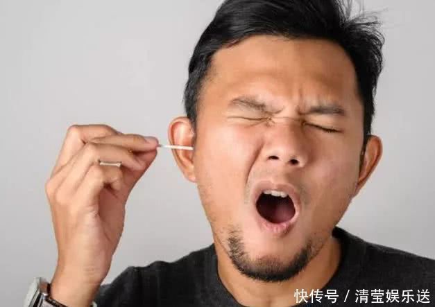 为啥有人耳屎又湿又油,有人却“干巴巴”的?3个原因,早自检!