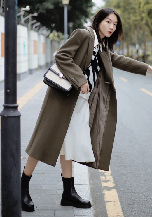 棕色|腿不够长又怎样?穿上这4双鞋子就够了,让你拥有好身材和大长腿