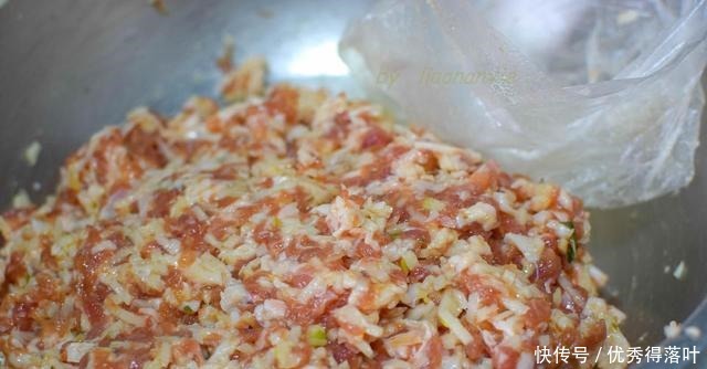 过年吃饺子,这种馅一定要有,口感脆味道鲜吃多也不上火