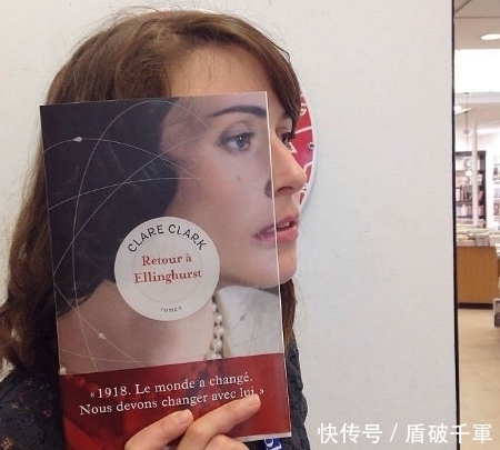  书店|图书封面错位拍照法，引发了书店的一阵潮流