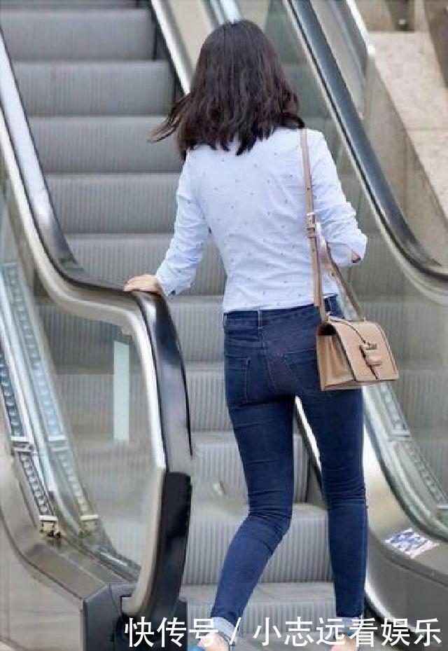 展现牛仔裤别样的魅力,更显大气风范,尽显女性时尚韵味