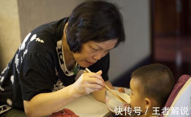 消化|65婆婆让5岁男童坚持喝“苹果山楂水”，消除积食，现在怎么样？