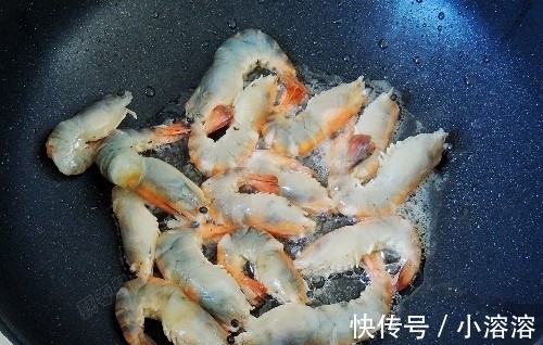 饭店|油焖大虾的家常做法，不用油炸，鲜香入味，在家做出饭店的味道