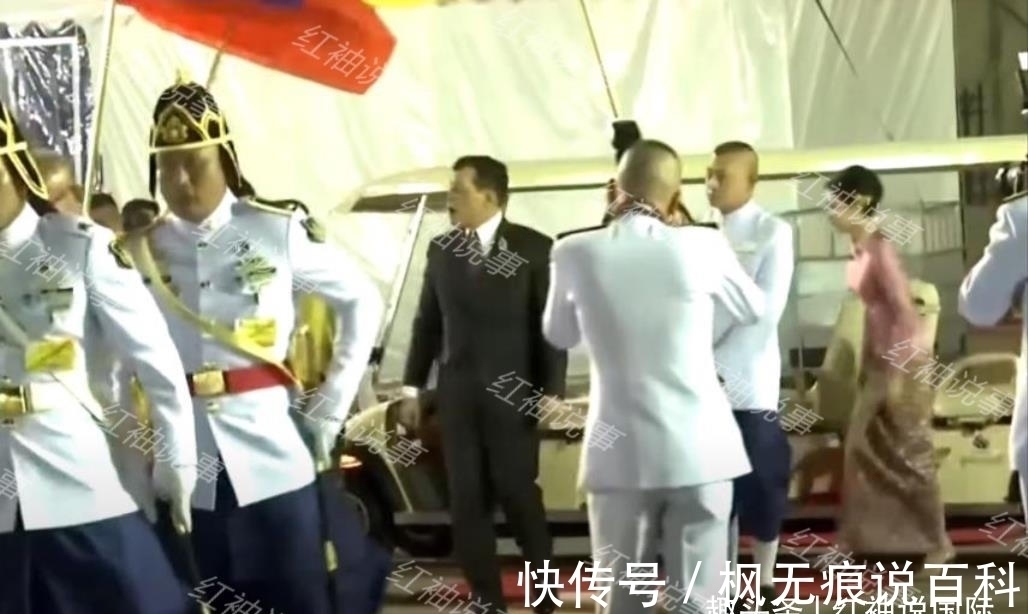泰王!诗妮娜贵妃卑微入骨!跟在帝后身后一路小跑,连腰都不敢直起来