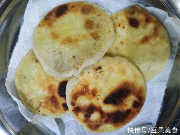  牛肉|最常吃的家常菜，还属牛肉馅饼最诱人