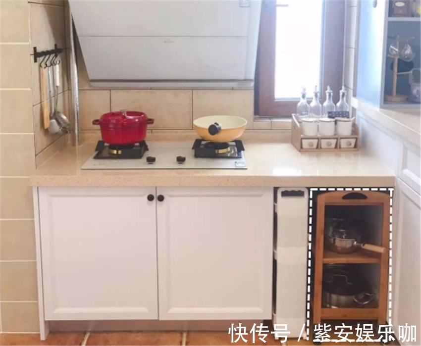 压抑感|厨房定制橱柜千万别做满!现在流行空一格,美观又实用!