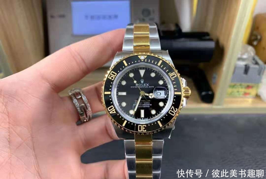 机芯|谁说年纪轻轻不能戴劳?拿下劳力士黑间金鬼王,潜水优先皆可