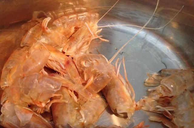 脏东西|虾头里面是精华还是脏东西可以吃吗才知道,这么多年虾白吃了