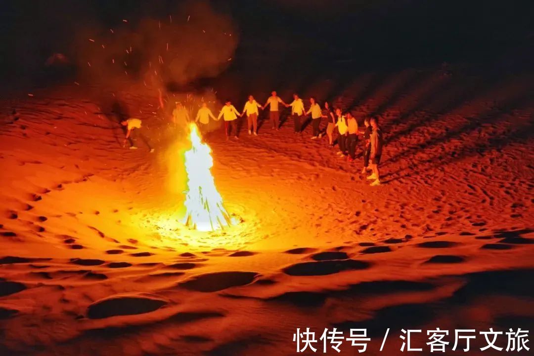 沙漠|除了黄沙漫天,腾格里的沙漠里还能干什么?