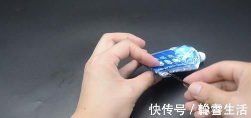 耳机|才知道，黑色发卡还隐藏4个作用，知道的人不多，回家快找出来