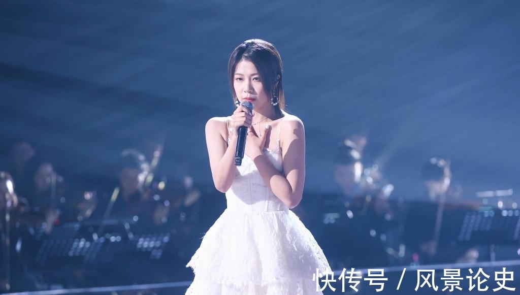 伍珂玥、王靖雯争夺好声音总冠军,最终她如愿以偿