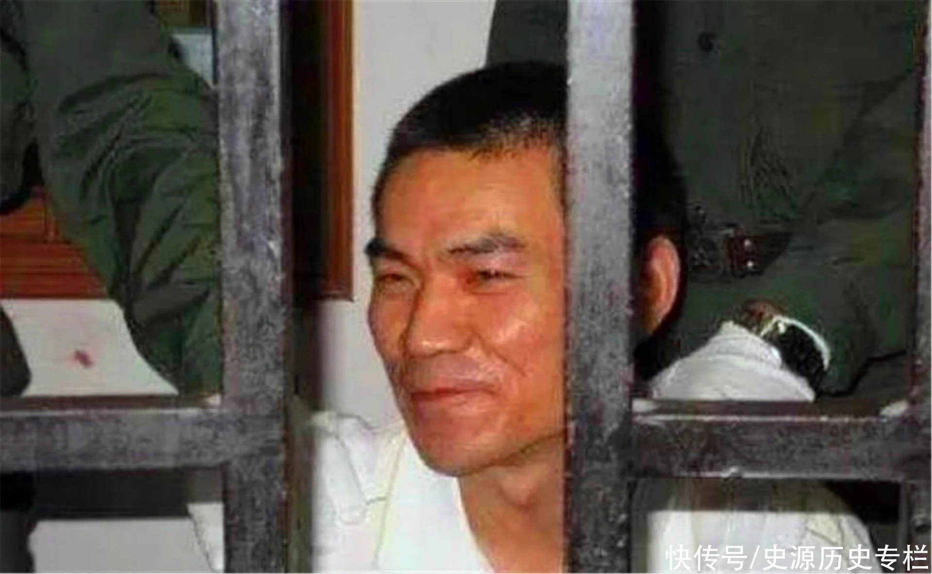1999年沈阳5名死刑犯，临死前现场实拍画面！他们的心理素质真强