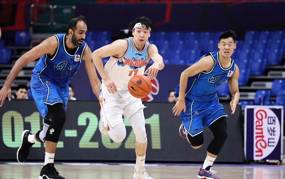 小将|18投11中得31分,CBA小将接替周琦,杜锋当初的选择很明智