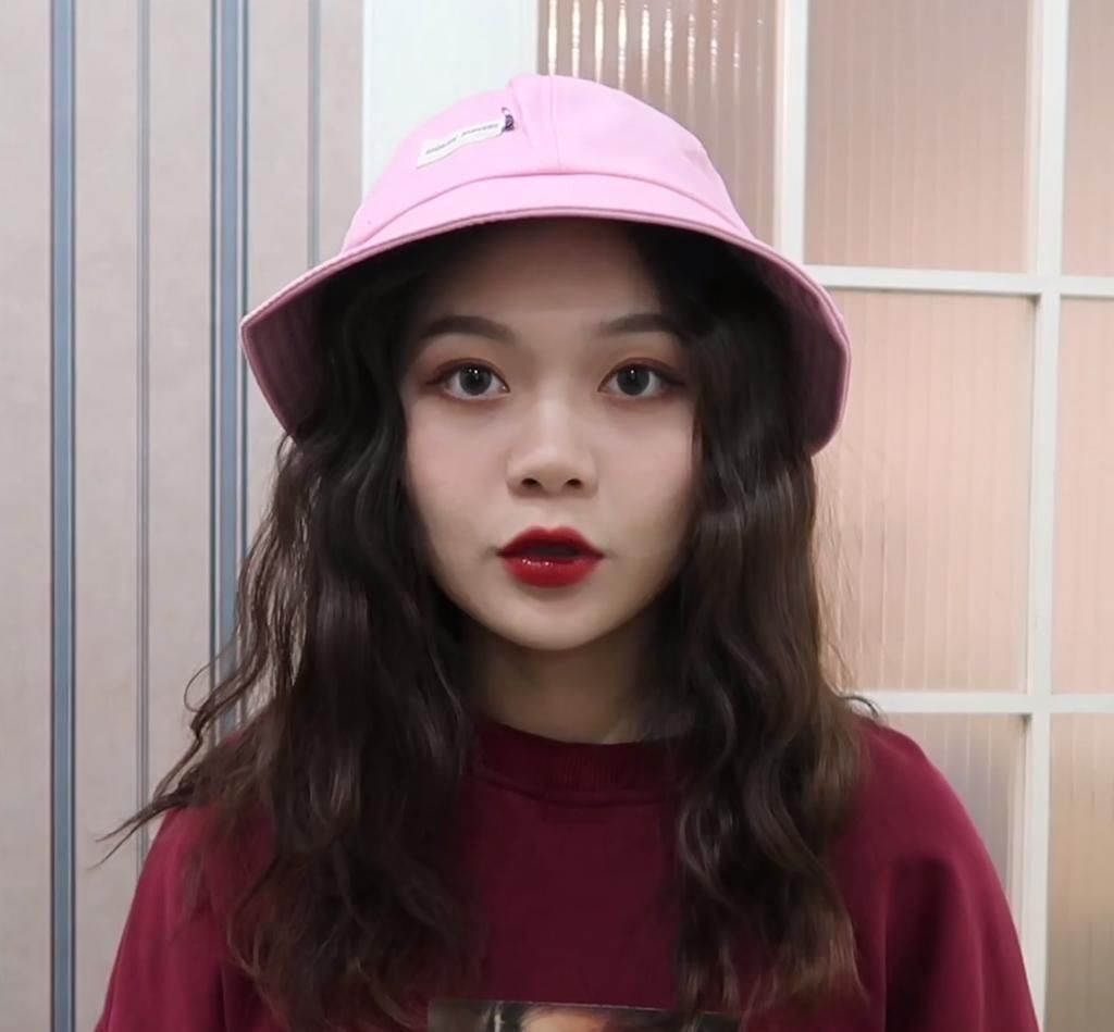 脸小|大脸女孩怎么选帽子,才能好看又显脸小?