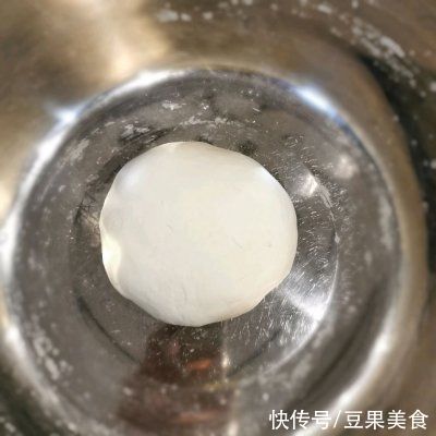 口感轻盈最适合神仙小姐姐的鲜虾生煎包子