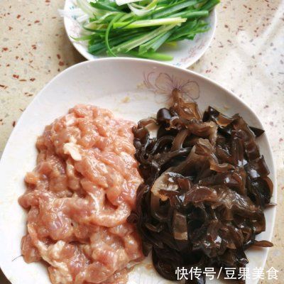 黑木耳|这道京酱肉丝夹馍到底是谁发明的，我吃了半碗都不解馋