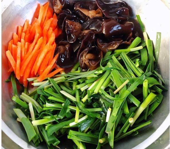 胡萝卜|这菜不起眼,却怎么吃都好,人人都吃得起,隔几天吃一次,益处多