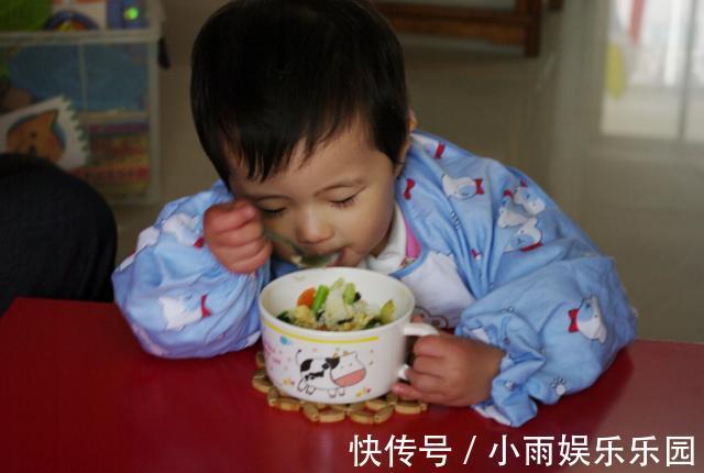 发育|带娃时,做好“晨起2坚持,饭时3不做”,宝宝将来会感谢你的