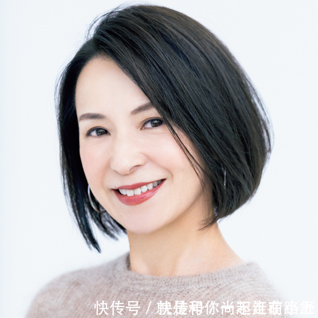 蓬松感 女人一旦到了40,发型建议“弃长选短”,试试这些妈妈卷,很减龄