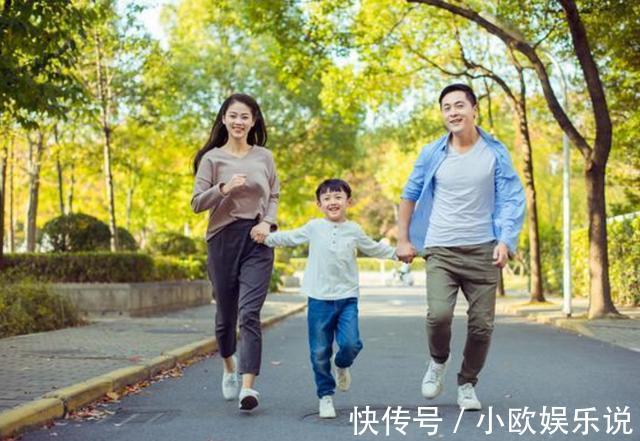 李玫瑾|孩子沉迷手机怎么办李玫瑾不打骂,三招根治玩手机“恶习”