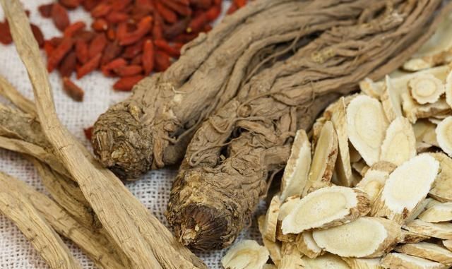 闹肚子|这4种食物别放冰箱里，拿出来就得扔，吃了就闹肚子，记住了吗？