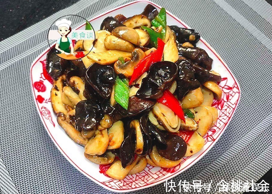 鲜美|几样素菜一起炒，不放肉也很鲜美，入秋后多给孩子吃，简单又营养