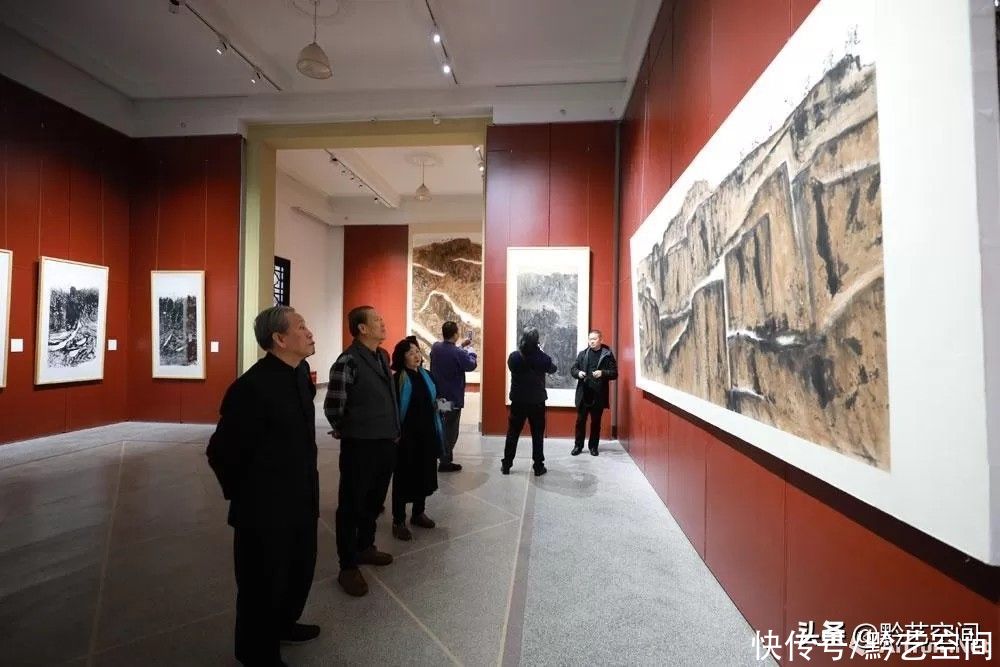 书法|「艺术人物」曾来德：传统与现代之间“锋出八面”