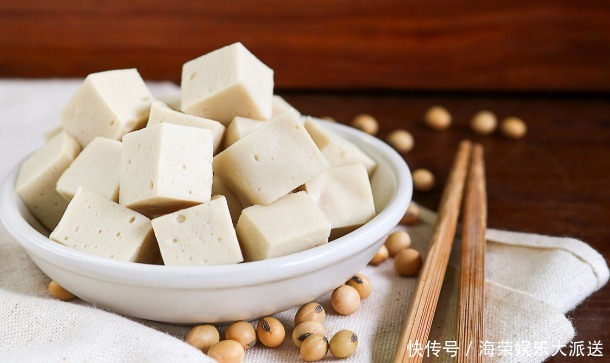 4大伤肾食物吃的越多,“尿毒症”会来得越快速,为了健康要少吃