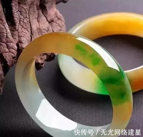 “人养玉,玉养人”的真相是:玉是可以戴活的,只要你抓住五个字