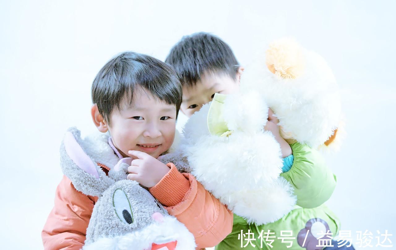 丽娜|旧衣服可以送别人家孩子,但这几件东西就算别人要,也别轻易给