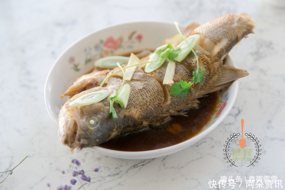 炖鱼|炖鱼最好吃的做法,北方几乎家家都会,老妈用了几十年,一学就会