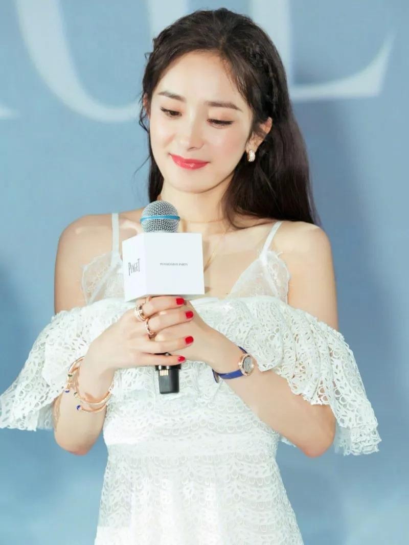 发量|女明星为了美也太拼了,假头发假指甲不算什么,“假皮肤”才真狠