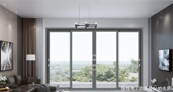 阳台门|阳台万万不要装推拉门,有钱人家中从不这样设计,懊悔现在才察觉