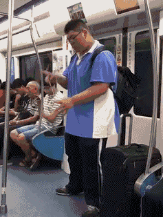 |搞笑GIF段子：这是又开始拍电影了吗