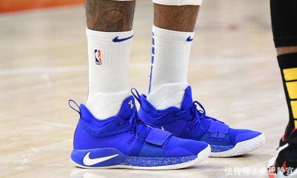 签名鞋|NBA球员上脚：保罗·乔治上脚PG1，杜兰特上脚欧文配色