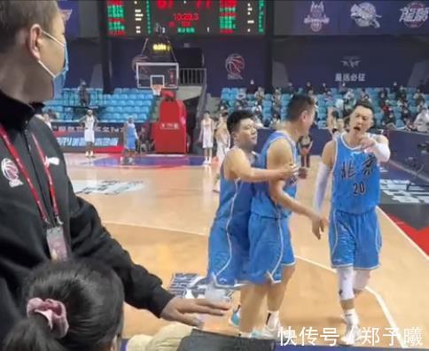 cb翟晓川朱彦西成CBA“恶霸”,对骂女记者被网暴,到底是谁的错?
