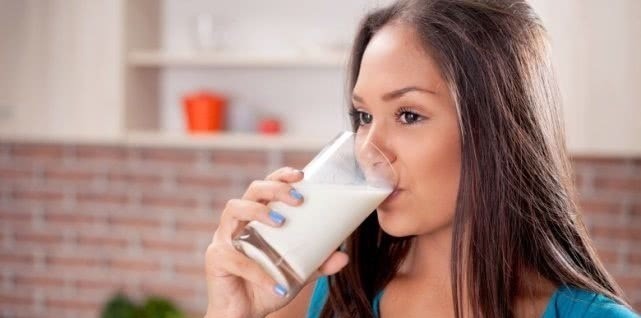 纤维|便秘不能吃什么?6种食物会加重便秘,虽然好吃,尽量远离