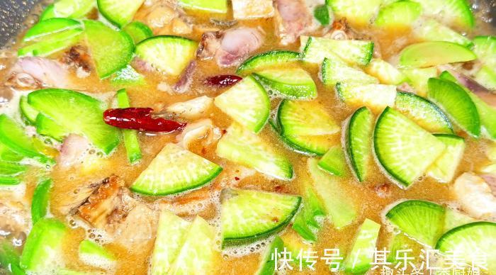 咸鱼|冬季宁不吃肉,也要常吃此菜,富含维生素C,营养极高,才2元1斤