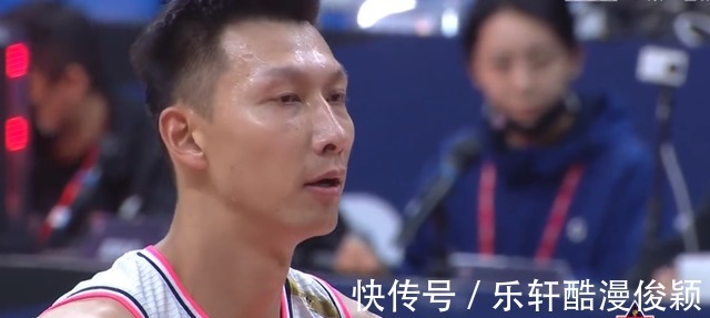 广东男篮|周鹏无奈、杜锋恼怒,到底发生了什么